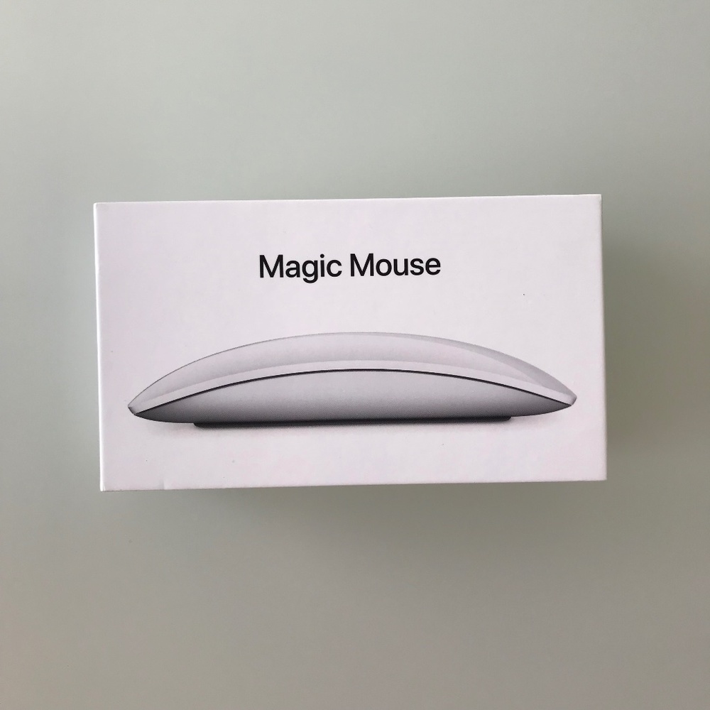 NWT Apple Magic Mouse 2 - White Multi-Touch Surface - Lightning